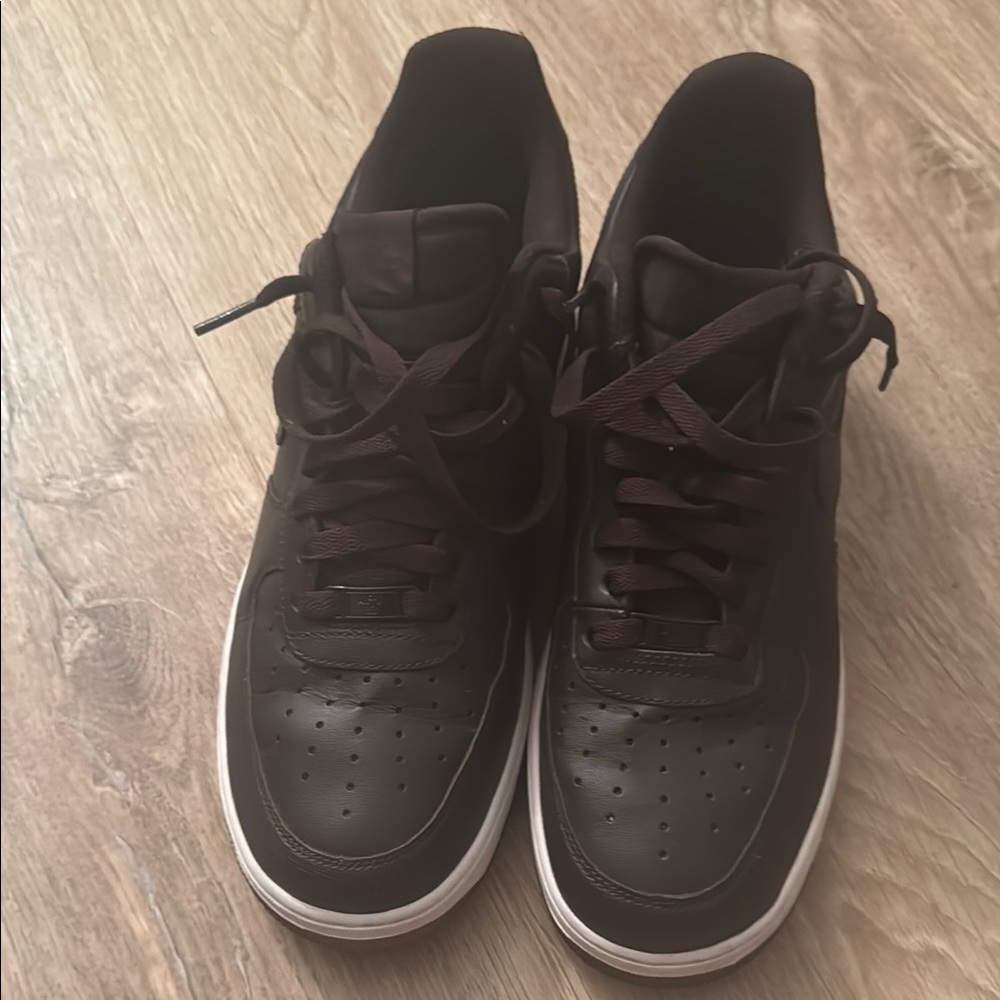 Men's Black Sneakers